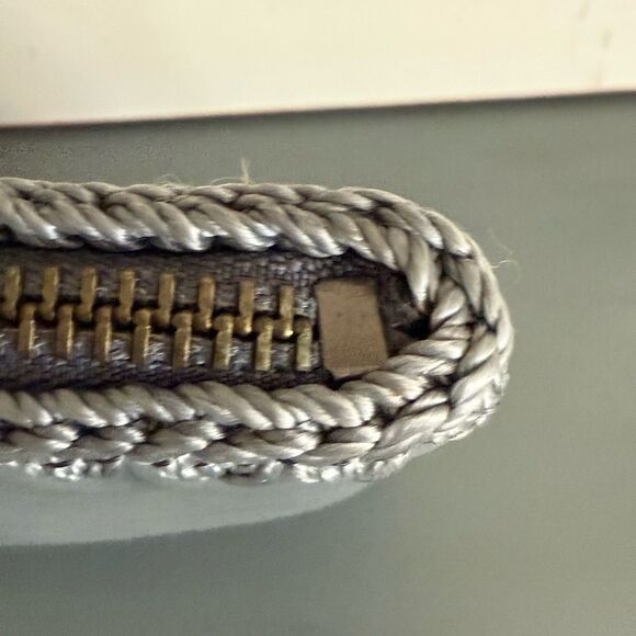 NWT The Sak Womens Leather Top Crochet Trim Zip Vita Wristlet Dusty Blue OS - Picture 6 of 10